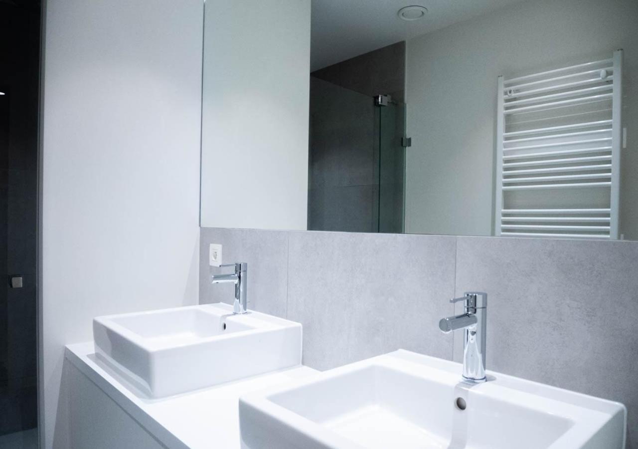 Smartflats - Antwerp View Apartment Bagian luar foto